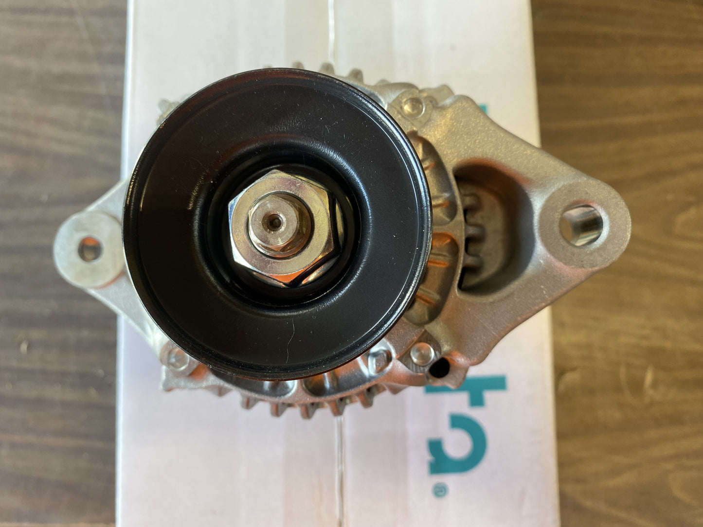 OEM Denso Alternator 12V 40 AMP Part # 100211-4732