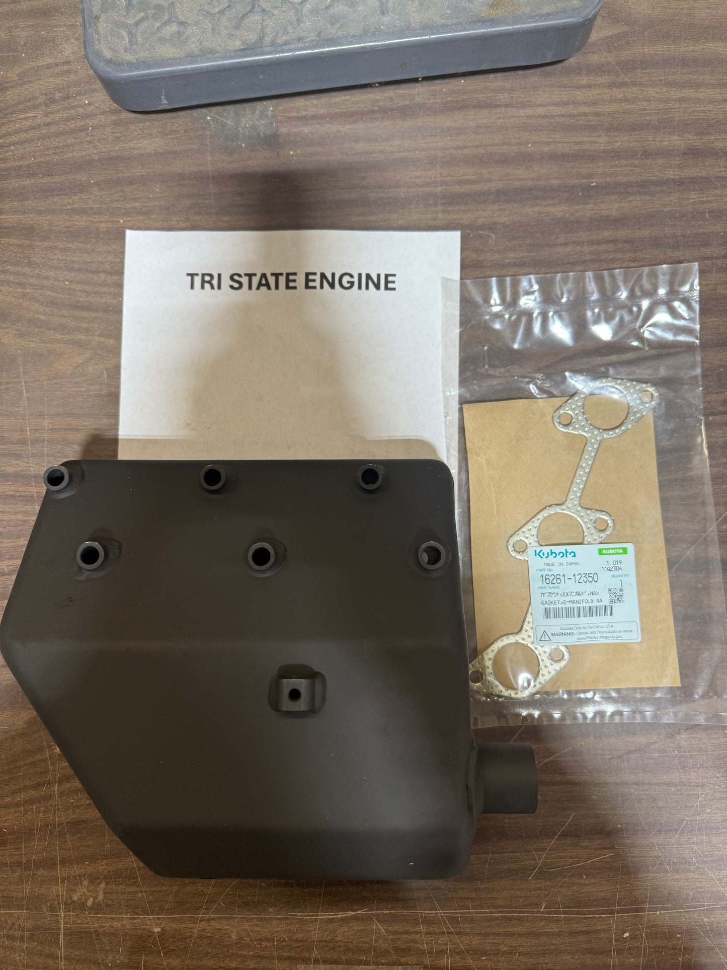 76630-58510 kubota muffler w/ gasket 16261-12350