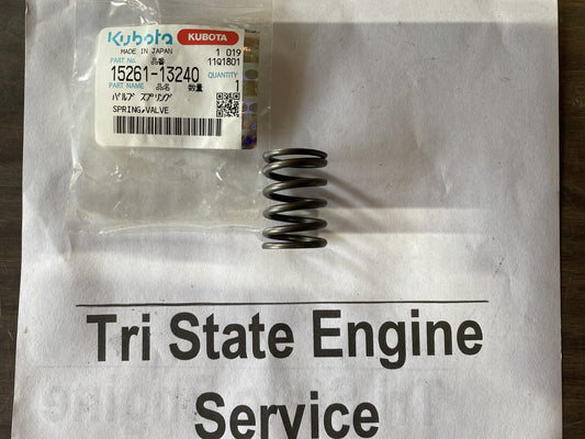 15261-13240 Kubota Valve Spring D1105 E75 EA300 V1505 WG1605