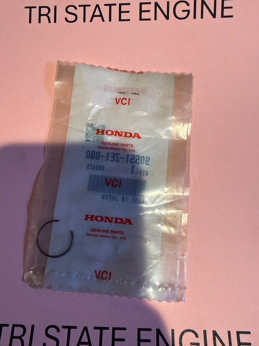 Honda clip(18MM) 90551-ZE1-000